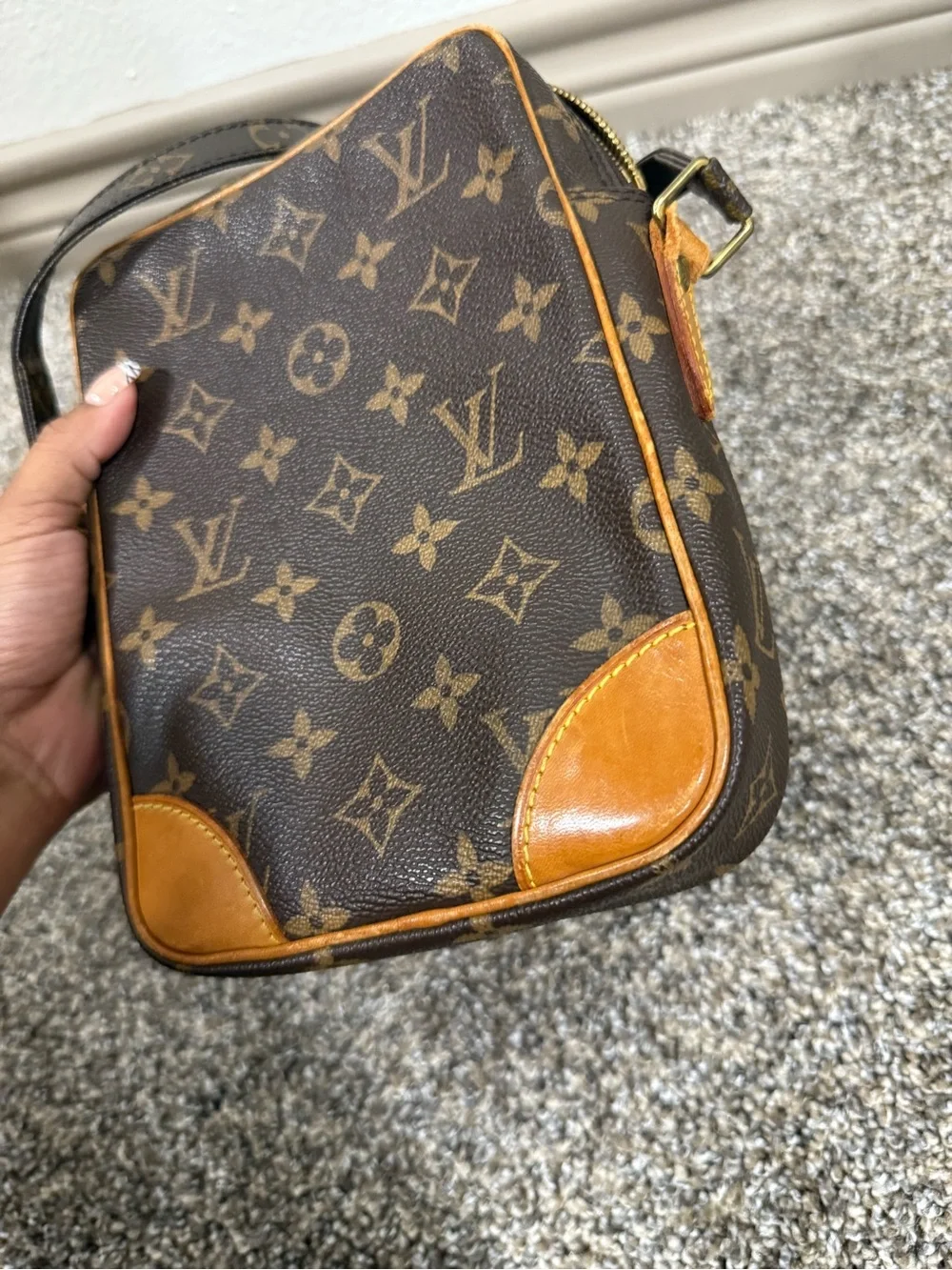AUTHENTIC Louis Vuitton Danube 1998
